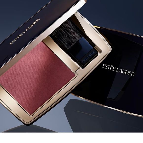 Estée Lauder pure color envy sculpting blush, in spiked berry - Picture 3 of 7